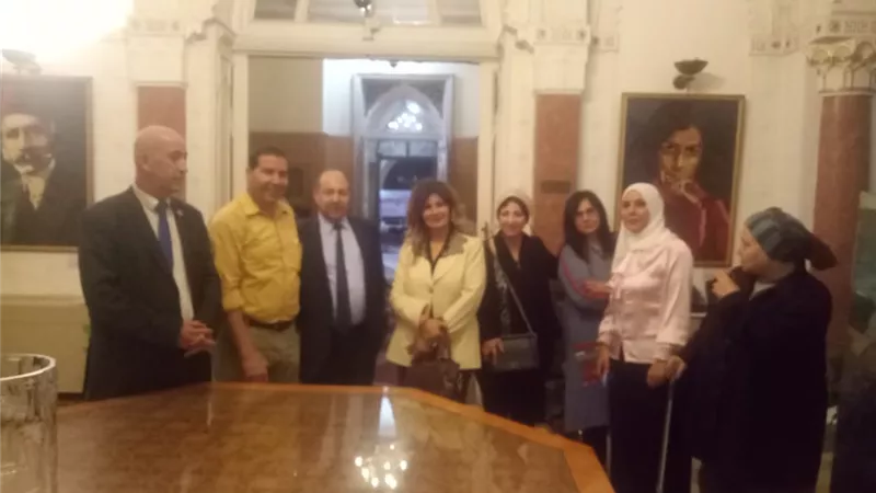 خبراء الإعلام والسياسة والثقافة والأمن فندوا ظاهرة 