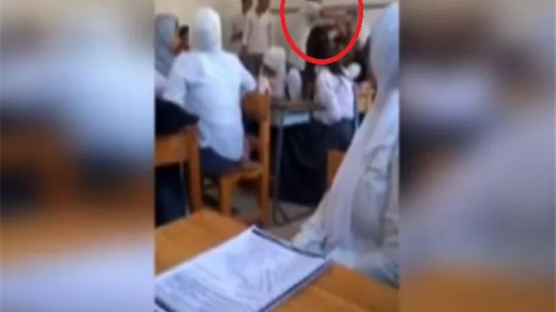 احالة واقعة تعدى مدرس على طالب ثانوى بالشرقية للشئون القانونية