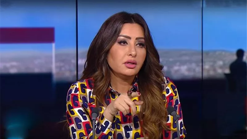 صورة مؤثرة لفنانة لطيفة تخطف الانظار
