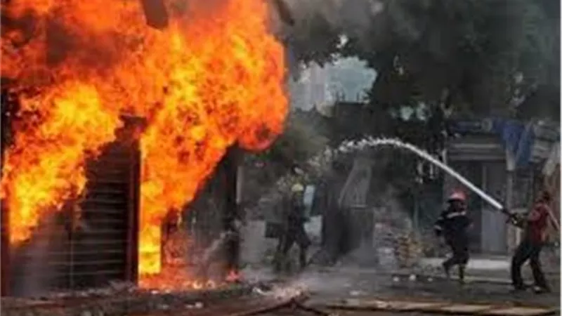 بالأسماء.. مصرع شخصين واصابة اخرين فى حريق هائل بالاسكندرية