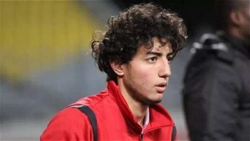 الأهلي يعفي محمد هاني من مباراة أسوان بسبب الزمالك