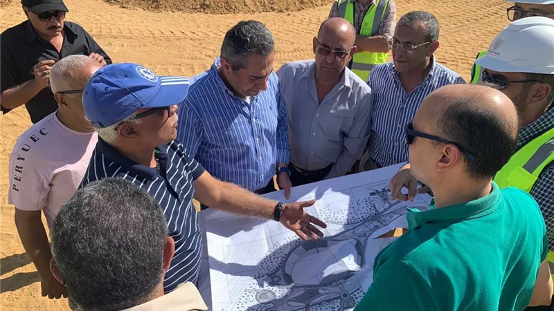 مسئولو وزارة الإسكان يتفقدون مشروعات العاصمة الإدارية الجديدة..صور