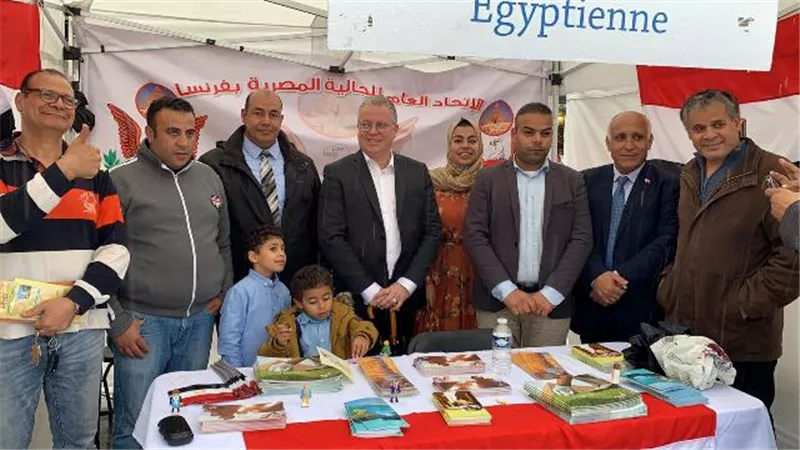 الجالية المصرية بفرنسا تواصل دعمها للوطن الام