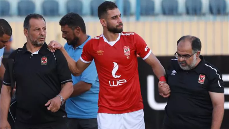 مدرب منتخب مصر يكشف السبب فى اصابة عمرو السولية