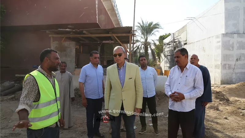 محافظ قنا يتفقد مشروعات مياه الشرب بمركز دشنا