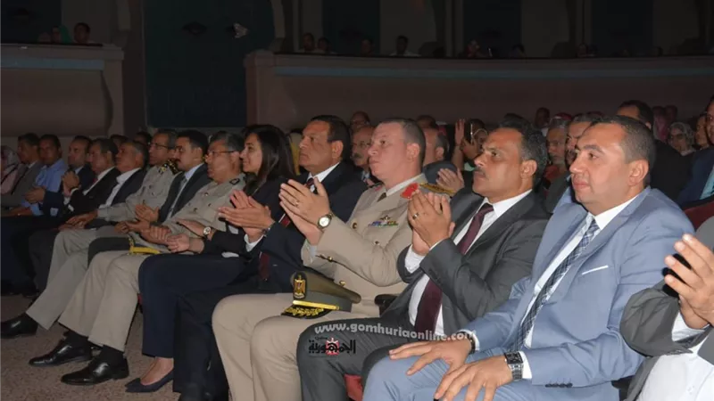 محافظ البحيرة يشهد احتفال ذكرى انتصارات اكتوبر المجيدة بدار الأوبرا بدمنهور