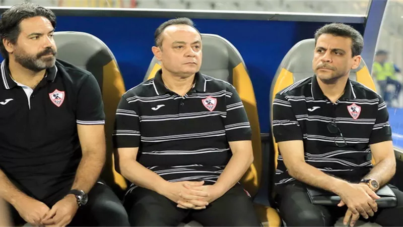 طارق يحيى يقترب من الجهاز الفنى للزمالك بعد التعادل امام مصر