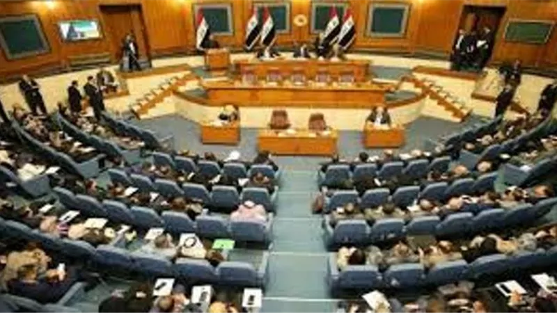 تضامناً مع المتظاهرين :100 نائب عراقى يعلقون حضورهم لجلسة البرلمان المزمع عقدها اليوم