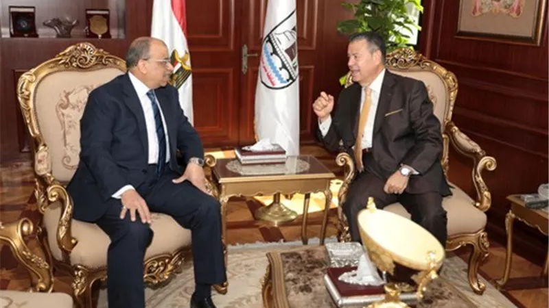 محافظ بنى سويف يستقبل وزير التنميه المحليه