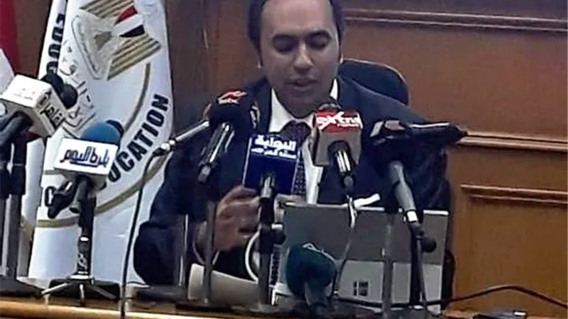 محمد عمر يزف بشرى سارة للمعلمين المنتدبين خارج اداراتهم التعليمية