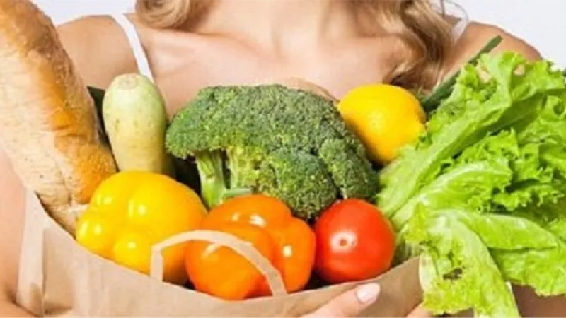 العلماء يحذرون من تناول الخضروات النيئة لهذا السبب ...تعرف عليه
