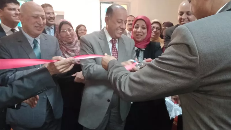رئيس مصلحة الضرائب يفتتح 3 فروع جديدة بالسويس