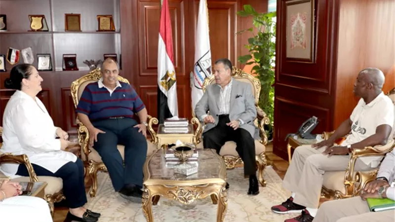 محافظ بني سويف يستقبل وزير الزراعة