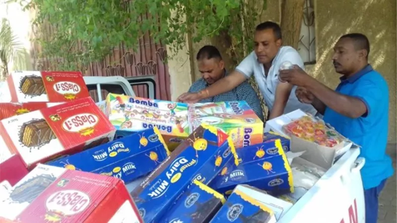 ضبط نصف طن مواد غذائية متنوعة منتهية الصلاحية بالأقصر