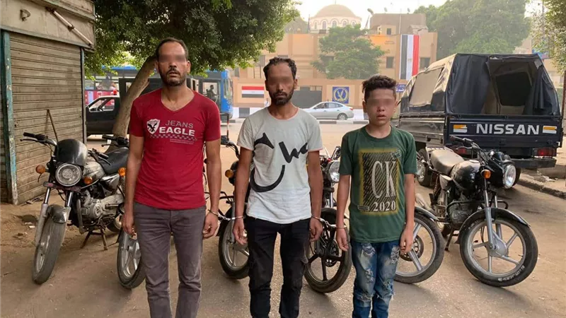 سقوط حرامية الدرجات النارية بالساحل