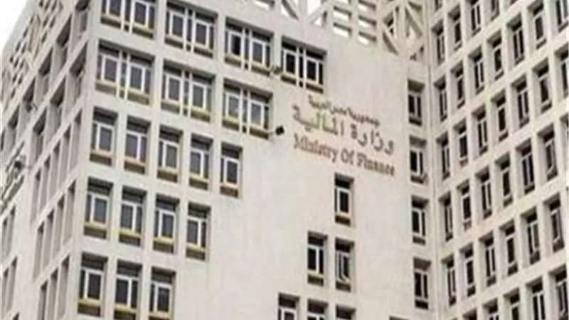 الحكومة تتحمل اشتراكات غير القادرين .. وآلية عادلة لتسعير الخدمة الطبية