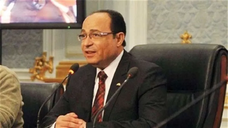 برلماني يطالب بلحنة تقصي حقائق حول التابلت