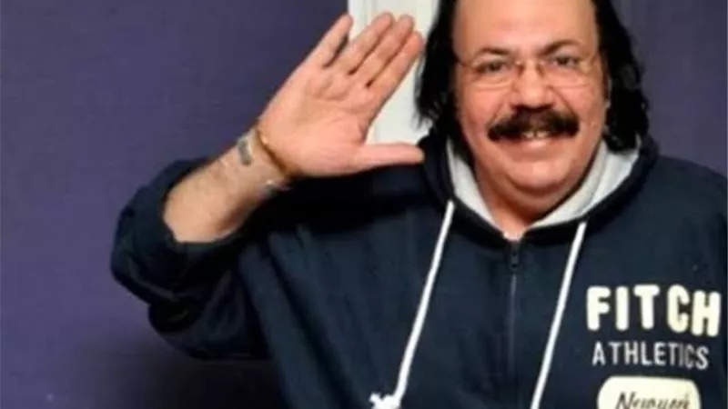 سعد الحباك ينعي النجم طلعت زكريا