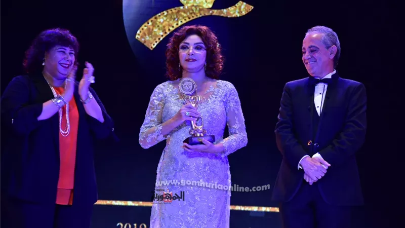 نبيلة عبيد بعد تكريمها بمهرجان الإسكندرية: كنت محضرة كلام كتير بس تاه منى