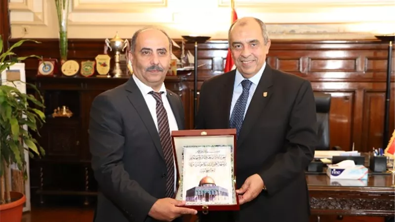 وزير الزراعة يبحث مع نظيره الفلسطيني تكثيف التعاون الزراعي بين البلدين