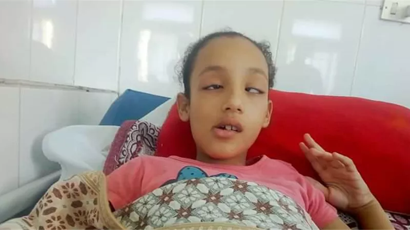 استبعاد مدير مدرسه بالاسكندريه واخصائيه اجتماعيه بسبب تعدي وليه امر علي تلميذه