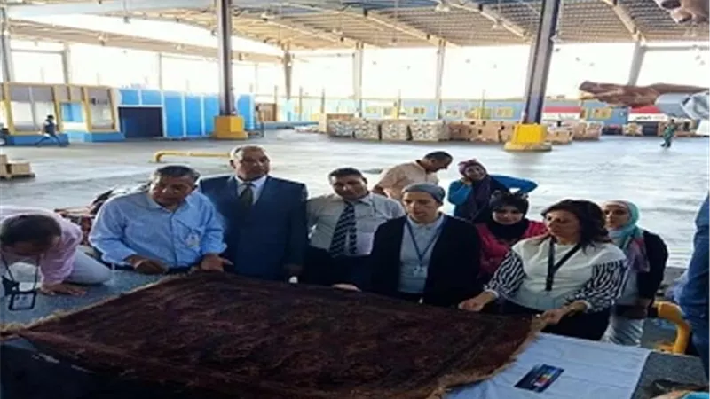 إحباط محاولة تهريب سجادة أثرية إلي كندا بمطار القاهرة