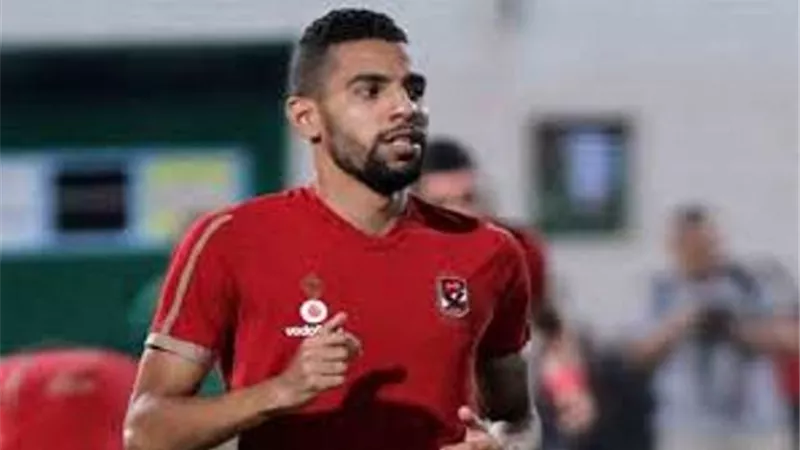 تكريم مؤمن زكريا فى حفل تسليم الأهلى درع الدورى