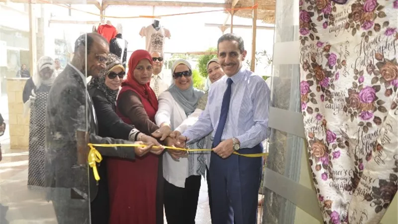 منفذ دائم لقرية الفردان الاكثر احتياجا في الإسماعيلية بجامعة القناة ..صور