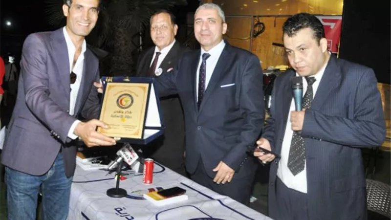 صيادلة الإسكندريه تكرم السايح ومبدعيها الشعراء والروائيين