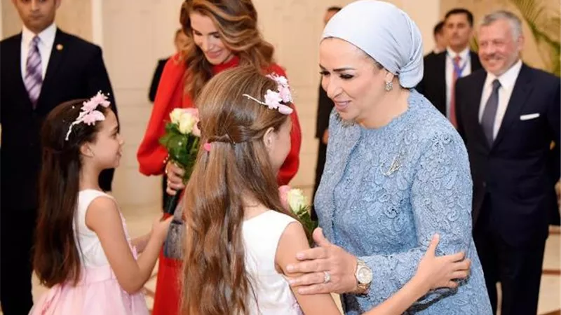 قرينة الرئيس عبر صفحتها الرسمية: سعدت باستقبال الملكة رانيا العبد الله