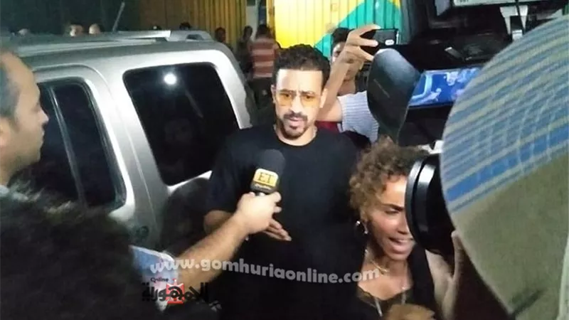 أحمد داوود ورشا مهدي يشاركون في عزاء طلعت زكريا بالحامدية الشاذلية