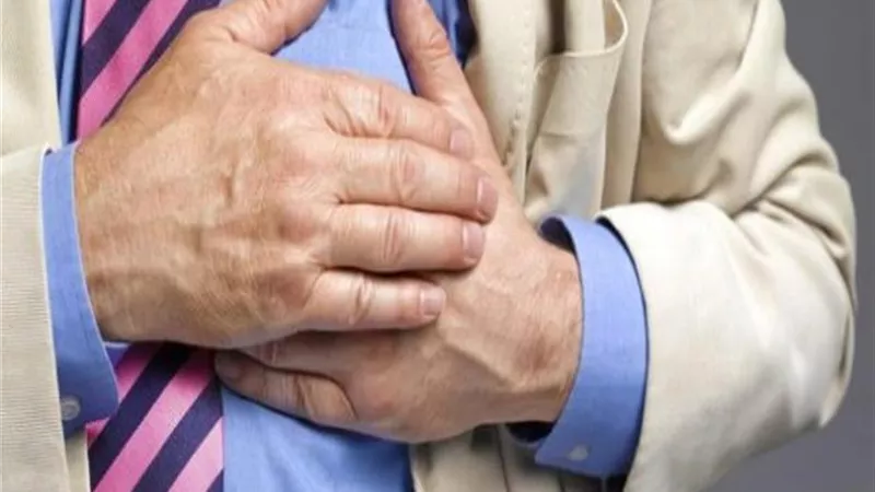 دراسة تحذر.. خفض الراتب يزيد من خطر الإصابة بأمراض القلب والسكتات الدماغية
