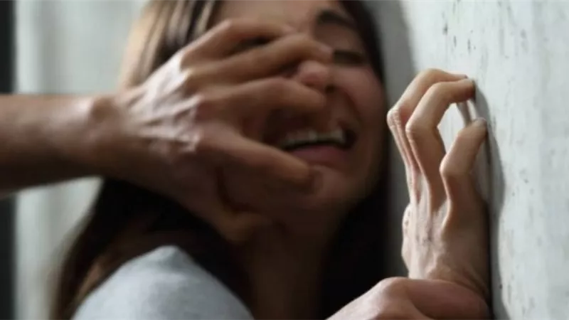 تتعرض للاغتصاب لمدة ٣ ايام على يد طليقها واصحابه