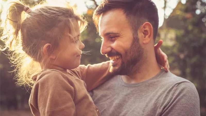 تعرف على علاقة الأب بدرجة ذكاء أبنائه