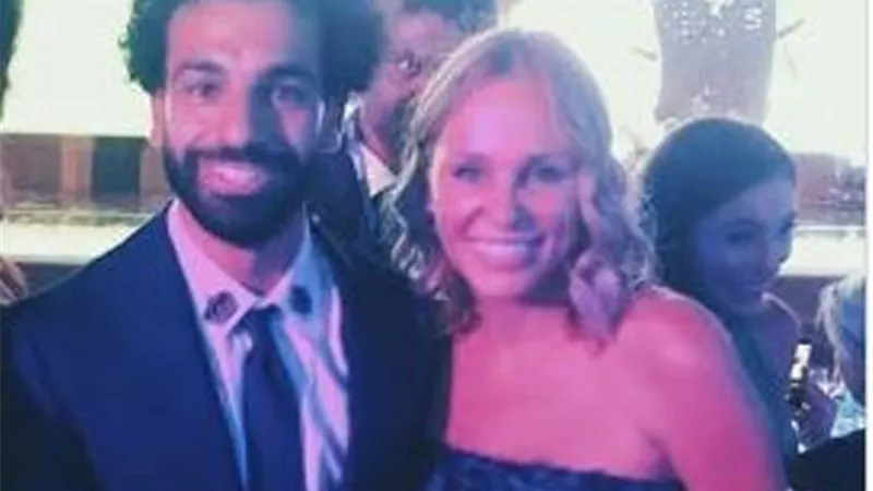صورة لـ شيرين رضا مع محمد صلاح تشعل السوشيال ميديا