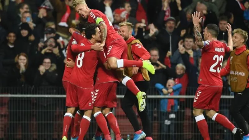 منتخب اسبانيا أمام النرويج لأول مرة منذ 700 مباراة ب 11 لاعب من 11 فريق والنتيجة التعادل 1 / 1