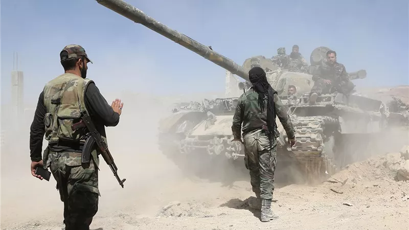 الجيش السوري يتحرك بأسلحته الثقيلة فى إتجاه منبج شمال حلب