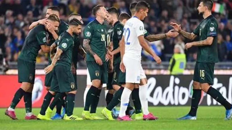 إيطاليا تهزم اليونان بثنائية نظيفة وتتأهل ليورو 2020
