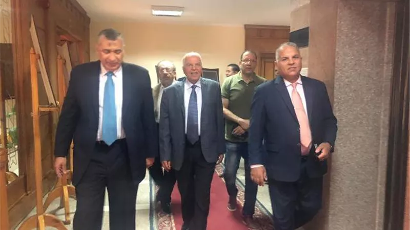 مدير تعليم الإسماعيلية يستقبل وفد اتحاد المعلمين العرب .صور