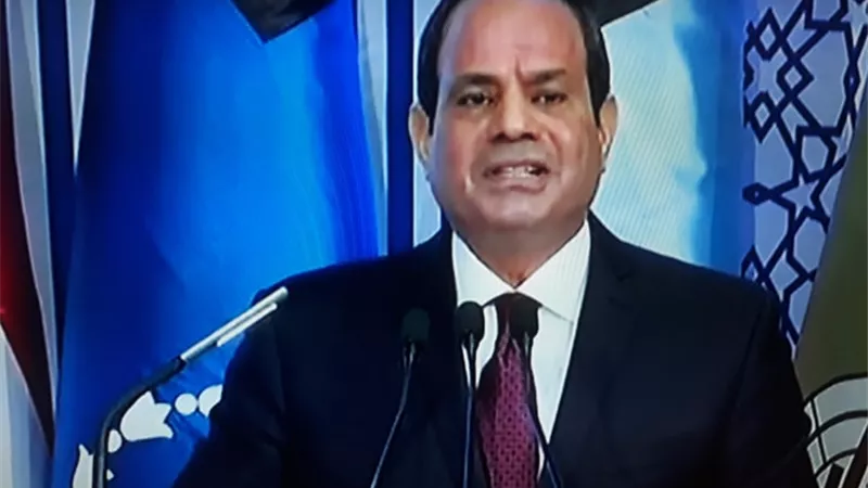 السيسى : حجم الاستقرار الامنى فى سيناء تحسن بدرجة كبيرة