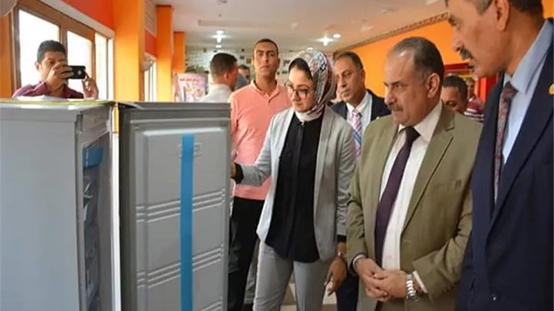 حنان مجدى تفتتح معرض الإنتاج الحربى للمنتجات المخفضة بدون فوائد