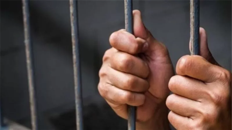 ننشر اعترافات المتهم بقتل زوجه شقيقه برشيد.. ضربتها بالبلطه ورميتها من اعلى المنزل انتقاما منها