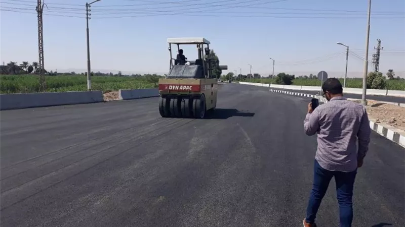 الأقصر.. تطوير ورفع كفاءة طريق دير مار جرجس بأرمنت