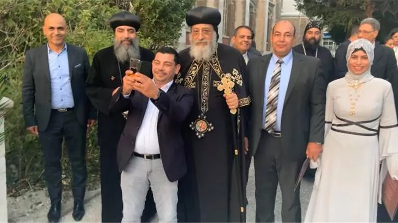 الجالية المصرية بفرنسا ترحب بقداسة البابا تواضروس الثاني في زيارته الأولى إلى فرنسا .. صور