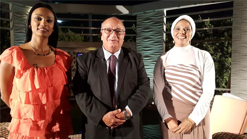 الدكتور جمال شقرة أستاذ التاريخ الحديث والمعاصر ضيف نجوم علي لايف