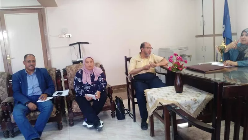 الشاعر تعقد اجتماعاً طارئاً لقيادات التعليم بالسويس لبحث آخر التطورات