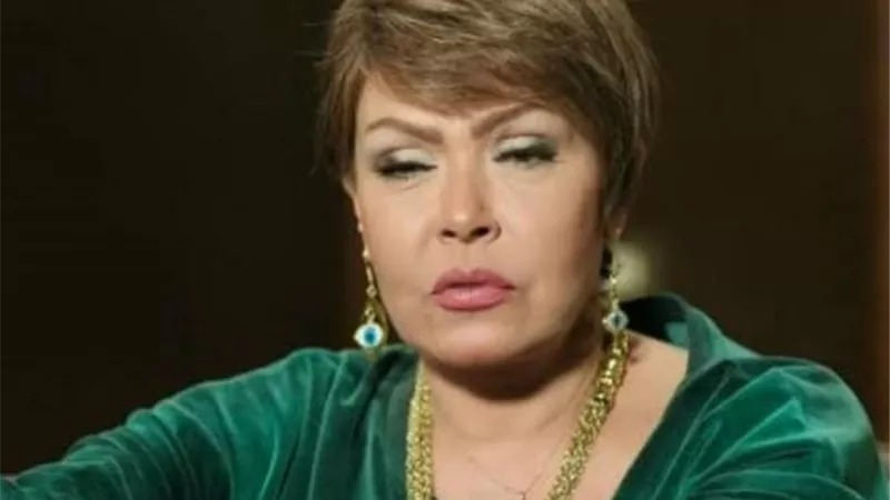 لوسي تترك ختام مهرجان الإسكندرية .. لهذا السبب