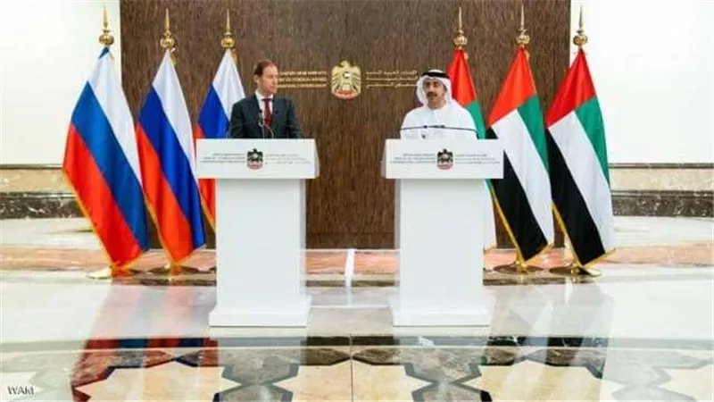 علاقات استراتيجية وتعاون جمركي.. عبد الله بن زايد يترأس أعمال اللجنة الإماراتية الروسية