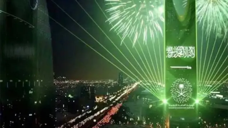 نجوم العالم يشاركون في حفل توزيع جوائز صناع الترفيه بموسم الرياض .. فيديو