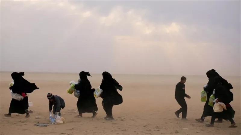 محللون: الفارون من داعش قنبلة موقوتة ستستخدم بشكل خطير ضد دول المنطقة